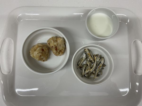 オカカおにぎり常食