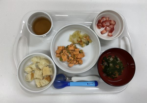 鮭とアスパラのケチャップ煮後期