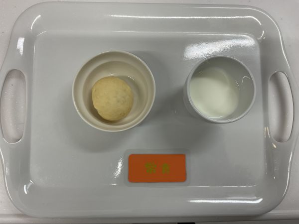 あんこまんじゅう牛乳