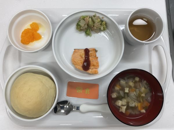 鮭のムニエルトマトソースかけ常食