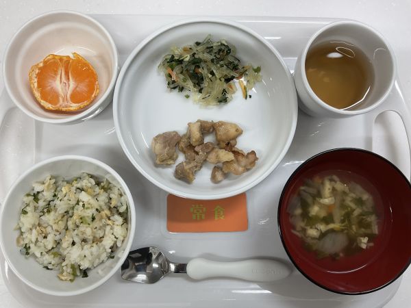 【常食】鶏肉のごま味噌焼き畑で採れたカブの葉を使っています🥬