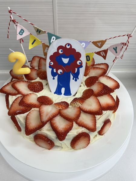 お誕生日ケーキです🎂おめでとうございます。