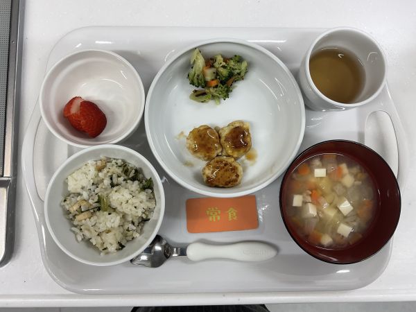 鶏肉団子の甘酢あんかけ常食大根の葉で菜飯にしました。