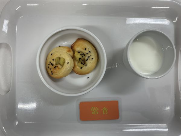 黒ごまさつまいもパン常食