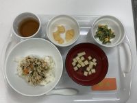 鶏ひき肉と小松菜の丼ぶり常食