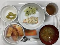 鮭のマッシュルームソース常食